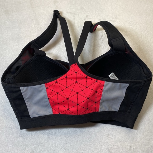Victoria’s Secret Sport ✨ Underwire Zip Front Sports Bra 32DDD - Picture 2 of 6